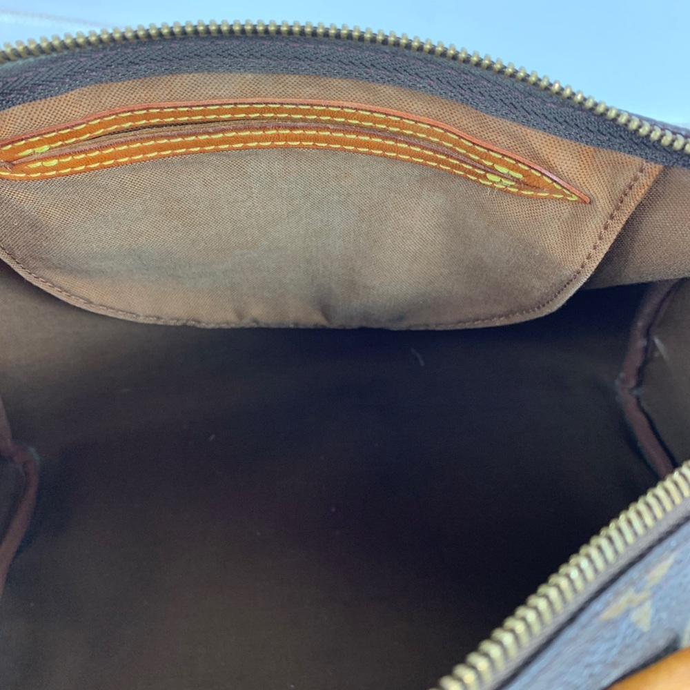 Louis Vuitton Speedy 30 Handle Bag - Picture 14 of 16